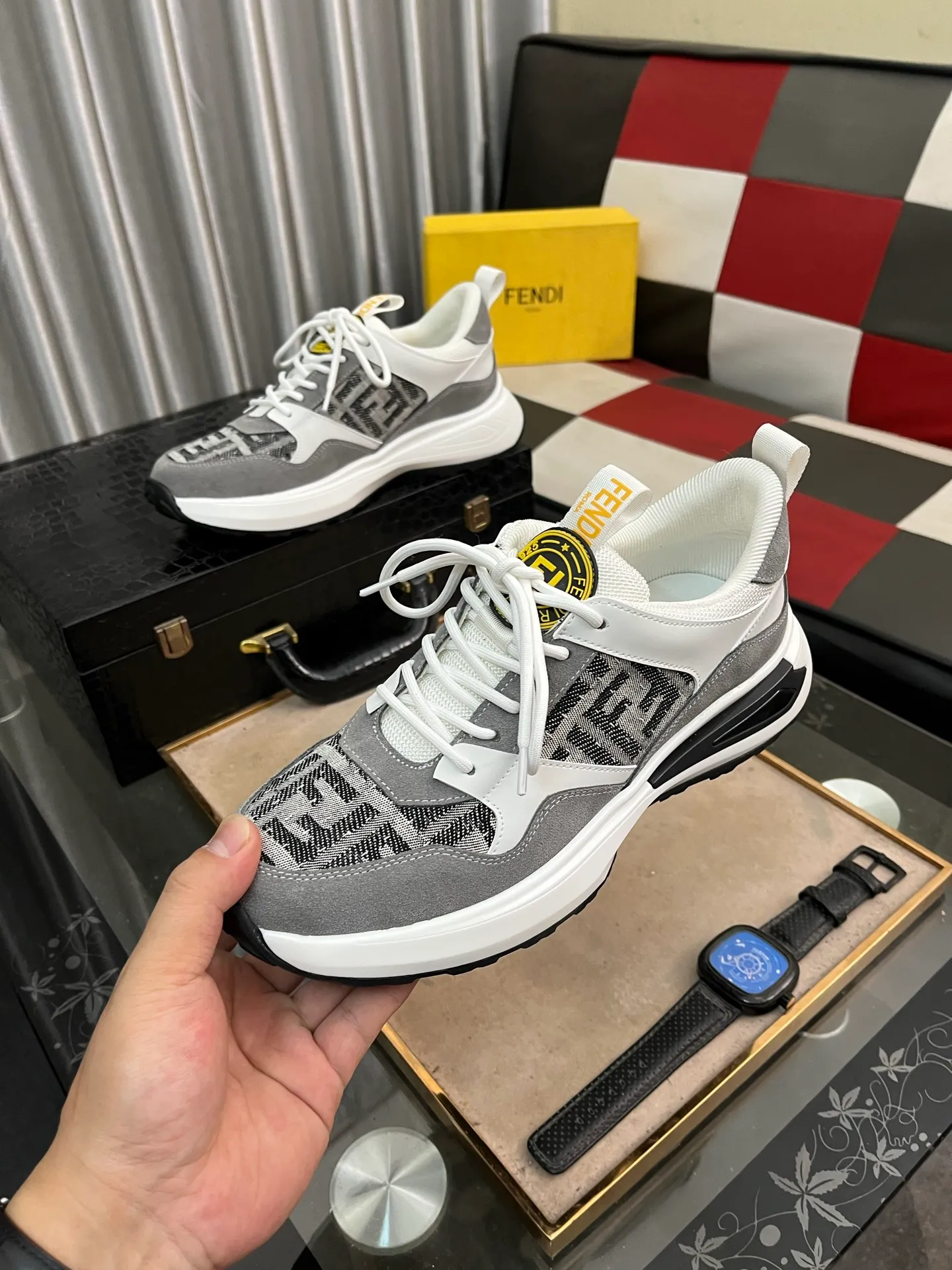 Men's shoes 💰458⌚️⌚️FENDI "FENDI" Regular size: 38-44 (casual shoes) Product materials: Selected cowhide upper, soft sheepskin lining; original outsole. 6️⃣colors available
